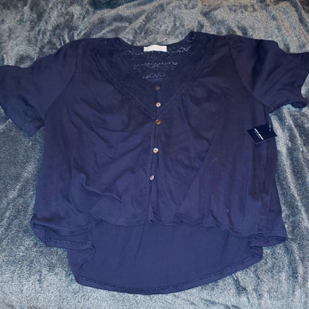 Lucky Brand NWT Flowy Navy Top - Large